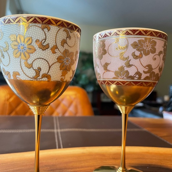 Kutani Japanese Porcelain Wine Glasses - Picture 3 of 3